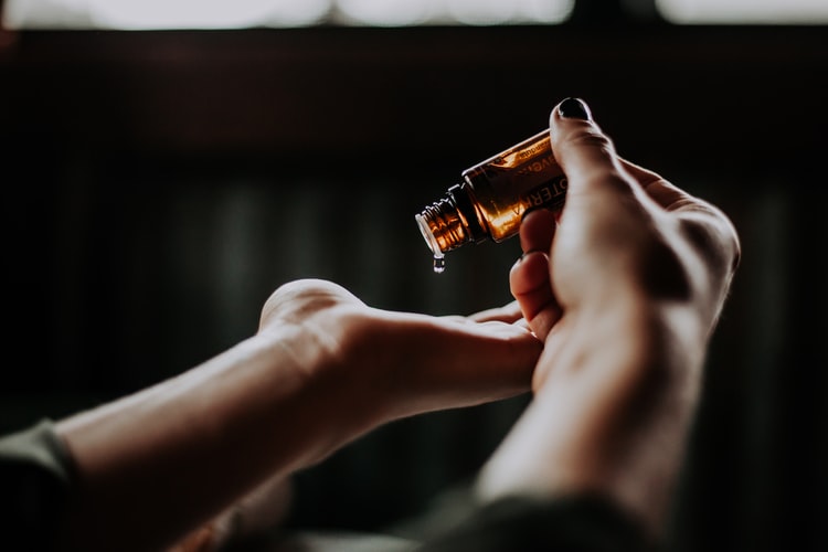 3 Harmful Chemicals to avoid in your skincare and 3 Natural Ingredients to heal your skin in Wild Kiwihearts